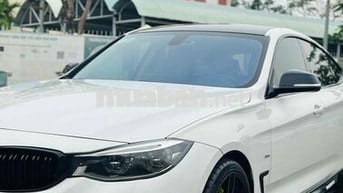 BMW 3 Series 2016 320i GT - 700000 km