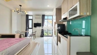 CHO THUÊ SIÊU PHẨM STUDIO CỰC MỚI BAN CÔNG CỰC LỚN NGAY SÂN BAY
