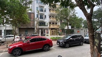 Chiính chủ cho thuê nhà liền kề 6 tầng 120m2,tại Thanh xuân