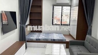 Căn hộ 35m2 1N1K tại Dịch Vọng, Cầu Giấy, Ô tô đỗ cửa, gần ga tàu