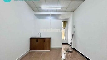 CHO THUÊ PHÒNG STUDIO RỘNG CỬA SỔ SẴN NỘI THẤT Ở BÌNH THẠNH