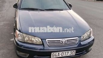 Bán xe 5 chỗ Camry đời 1999, kiểm mới