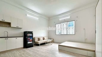 TRỐNG CHDV MỚI TOAN - FULL NỘI THẤT NGAY SVĐ PHÚ THỌ , LOTTE MART Q11
