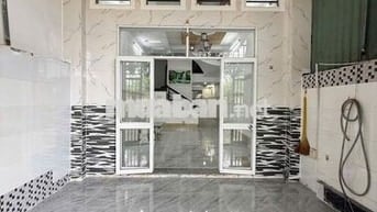 Cho thuê nhà mặt tiền đsố 30 kdc công ty 8 gần cây xăng giá 8,5 triệu