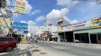 Bán nhà mặt tiền Nguyễn Ảnh Thủ