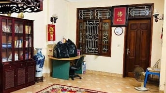 Siêu hiếm! Lô góc phố Huỳnh Thúc Kháng, 42m², ô tô đỗ cửa. 17.8 tỷ