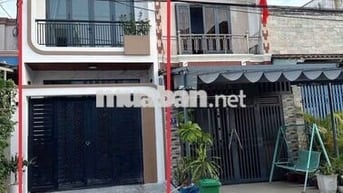 4ty950 thương lương ) Bán căn nhà mới 1 trệt 1 lầu khu dân cư Bửu Long