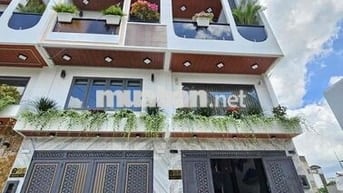 NHÀ 5 TẦNG MỚI XÂY THIẾT KẾ SANG TRỌNG Ô TÔ NGỦ TRONG NHÀ TCH10 Q12