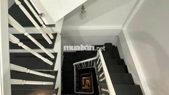 Nhà 5 Tầng Full Nội Thất Gần Trường Cấp 2 Long Biên – 6.x tỷ