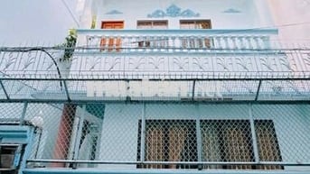 BÁN NHÀ PHỐ- CỔ ĐIỂN - XE HƠI NGỦ TRONG NHÀ – TRUNG TÂM HOÀNG DIỆU- Q4