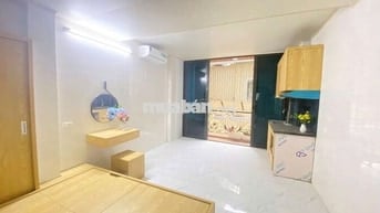 Phòng 245 lạc long quân, rộng 28m2 + có ban công