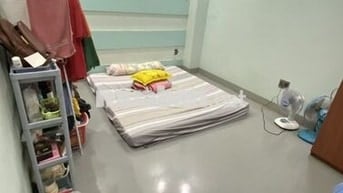 Cho thuê 1 phòng trong nhà phố nguyên căn