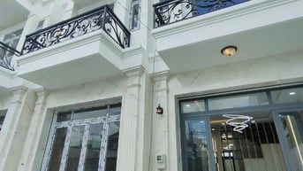 NHÀ HIỆN ĐẠI 4 TẦNG TẠI TRUNG TÂM QUẬN BÌNH TÂN-CHIẾT KHẤU 400TR 