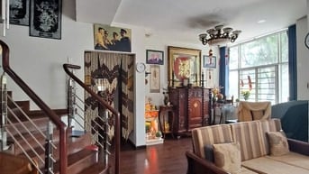 Bán CC HAGL3 New Saigon, 200m2, 1 lầu, 4PN 4WC giá 7.2 tỷ.