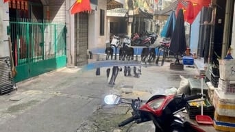 Cho thuê hẻm 3m(BG) Âu Cơ, P.10, Q.TB giá 12,5tr