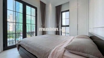Ban công rộng - Nội thất hiện đại - Trung tâm Quận 1