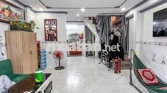 Nhà lầu hoàn công giá êm. gần chợ Trần Việt Châu. chính chủ gửi bán