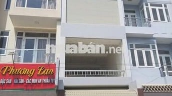 NHÀ ĐƯỜNG NGUYỄN TRỌNG TUYỂN DIỆN TÍCH: 4X17M TRỆT 3 LẦU CHO THUÊ