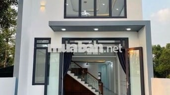 Bán nhà gác lửng gần trạm thu phí, sổ hồng riêng full thổ cư