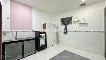 Phòng trọ ngay kdc bông sao gần parc mall Q8 có thang máy
