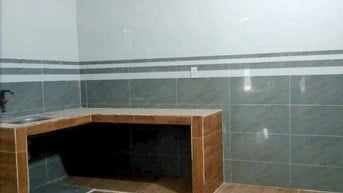 Bán nhà cấp 4 có mặt bằng kinh doanh phía trước, DT 101m2, Giá 810 tri