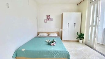 CHO THUÊ MỘT PHÒNG NGỦ TÁCH BẾP BAN CÔNG FULL NỘI THẤT GẦN DH VĂN LANG