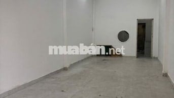 Nhà mặt tiền, 126m2, 2 phòng ngủ, 3 tầng đường Hàn Hải Nguyên
