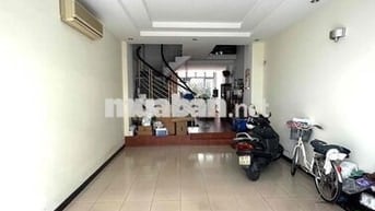 Cho thuê nhà Hẻm Xe Hơi 4x17 Trệt 2 lầu sân thượng Q1