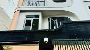 Bán ngộp căn phú nhuận 40m2 3ty200TL có Shr Lh ngay để ko bỏ lỡ 