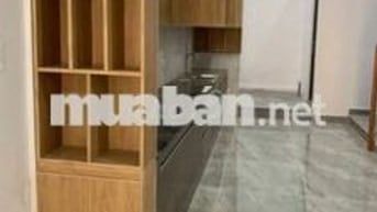 Căn hộ lầu 1 hẻm 33 Vạn Tượng p13 q5 củ