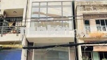 Nguyên căn MT cực đẹp Hồ Bá Kiện, 3 lầu thang máy 6PN giá tốt