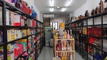 Cửa Hàng tiêu dùng Mỹ phẩm tuyển 2 nhân viên bán hàng