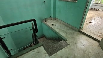 Cho thuê nhà mặt tiền đường 3/2, P.12, Q.10 giá 20tr