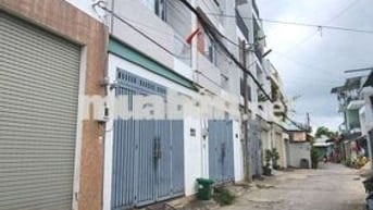 Cho thuê nhà mới 3 tầng hẻm xe tải. 4pn ngay cầu vượt gò dưa