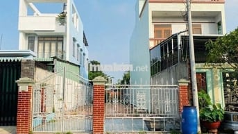 LÔ 296M2 ĐẸP SỪNG SỮNG NGAY TRUNG TÂM THỊ TRẤN CỦ CHI, GIÁ 1TY1, SHR
