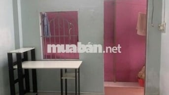 Phòng trọ 12m2 đường CMT8 Q3 đối diện CV Lê Thị Riêng
