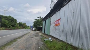 Gia đình Cần cho thuê kho vựa 25x40m trên tuyến tránh Cai Lậy cũ