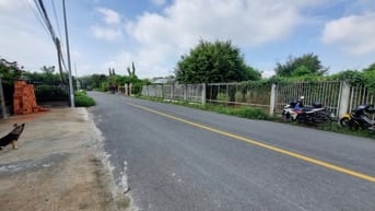 24m mặt tiền nhựa. Khoảng 1400m2 có thổ cư. 3,5 tỷ 