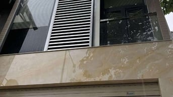 Cho thuê nhà 2 mặt tiền Lý Thường Kiệt, P14, Q10, ngay ngã 4 đường3/2 