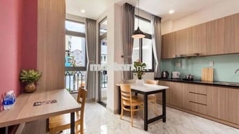 CĂN HỘ 32m2 full nội thất, ban công, thang máy tại Phú Nhuận, giáp Q3
