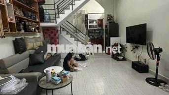 Bán Nhà Mặt Tiền— Tân Phú Phú Thọ Hoà 28m2 Lê Quốc Trinh