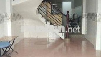 🔥🔥Nhà thuê 4PN, sẵn 2 máy lạnh, cách chợ ông Tạ 20m, CMT8, Tân Bình.