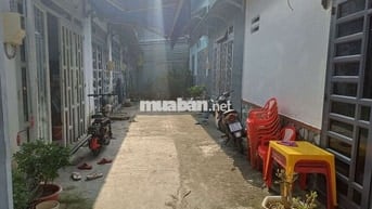 Nhà nhỏ không gác có sẵn máy lạnh điện trả đồng hồ chính nhà nước