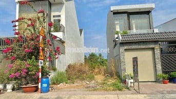 99m2 vuông vứt - bán nhanh Đất mặt tiền Lưu Khai Hồng- thị trấn Củ Chi