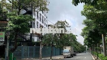 Cho thuê mặt bằng mặt tiền Phạm Huy Thông đối diện chợ căn chứ KD