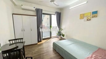 TRỐNG PHÒNG STUDIO BAN CÔNG ĐẦY ĐỦ NỘI THẤT NGAY GOLDMARK CITY