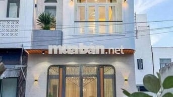 CẦN BÁN NHÀ 1 TRỆT 1 LẦU – KẾ KHU DU LỊCH BỬU LONG