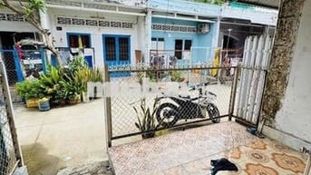 Bán gấp căn nhà cấp 4 cũ gần ngay ngã 3 chùa, Hóc Môn. giá 730 triệu