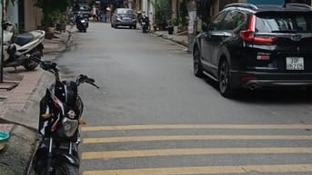 Cho thuê nhà phân lô ô tô tránh ở Trần Cung, Cầu Giấy