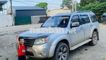Ford Everest 2013 2.5L 4x2 MT - 30000 km